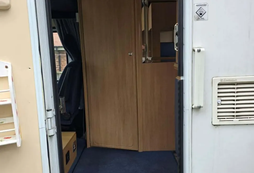 Auto-Sleeper Boxer 2001