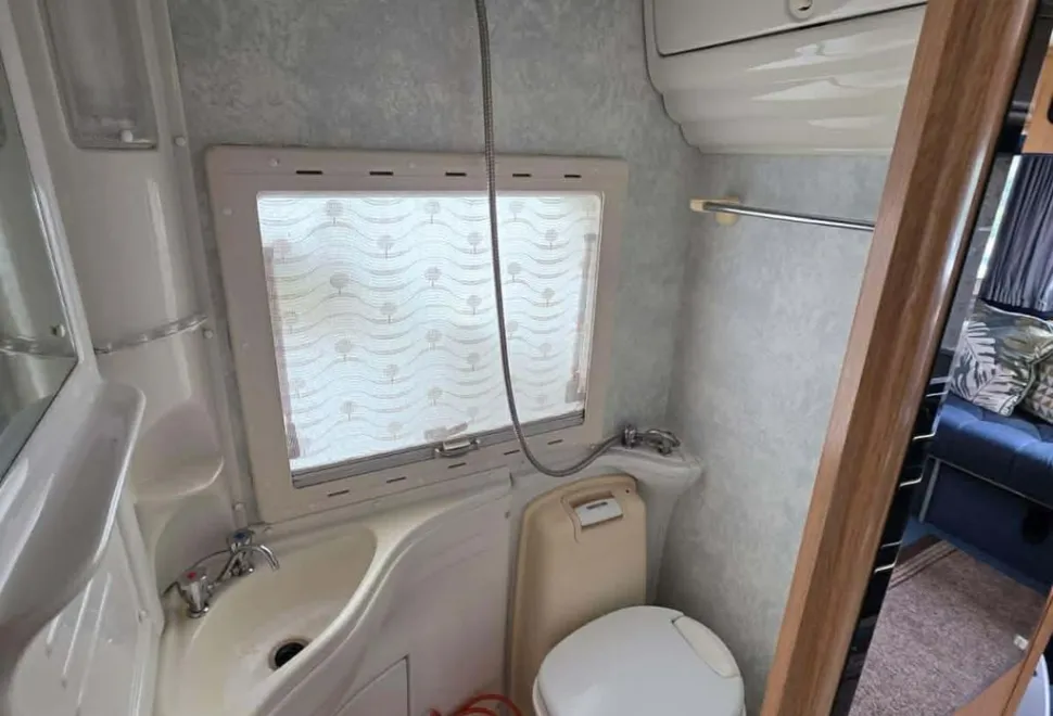 Auto-Sleeper Boxer 2001