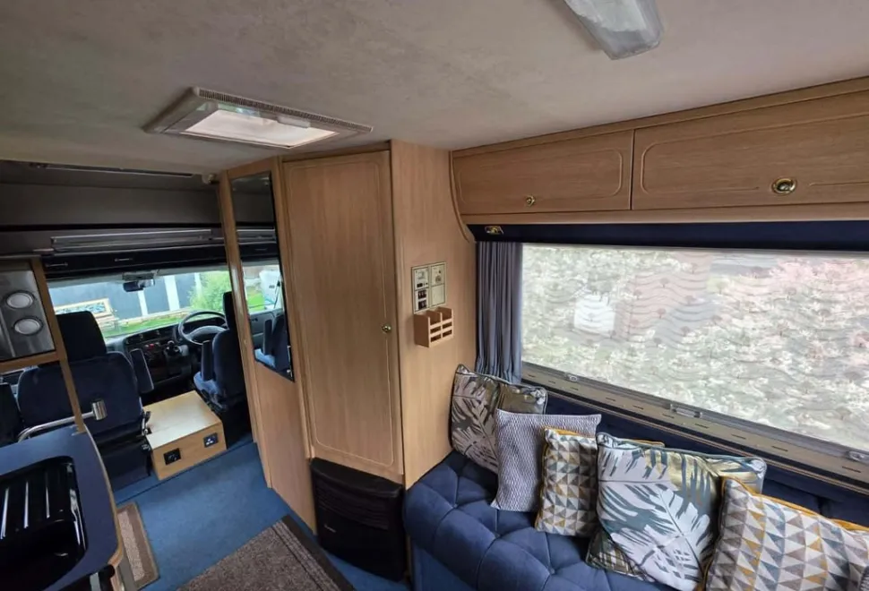 Auto-Sleeper Boxer 2001