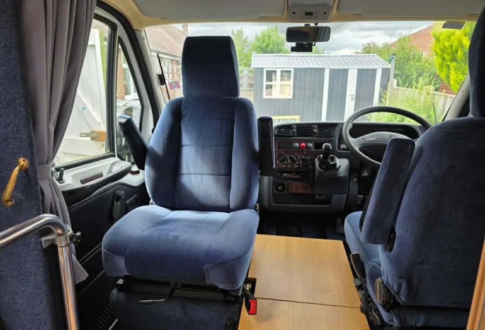 Auto-Sleeper Boxer 2001