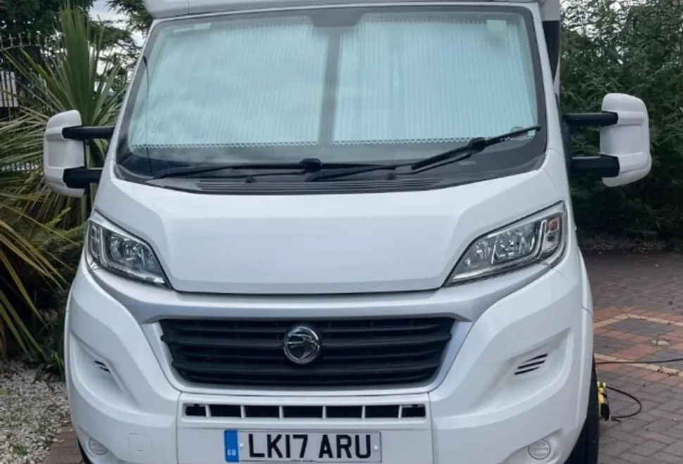 Swift escape 674 2017