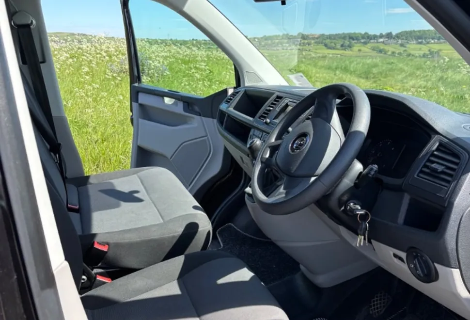 Volkswagen Transporter SWB 2016