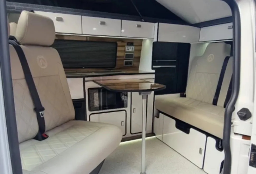 Volkswagen Transporter T6 - pro conversion 2017