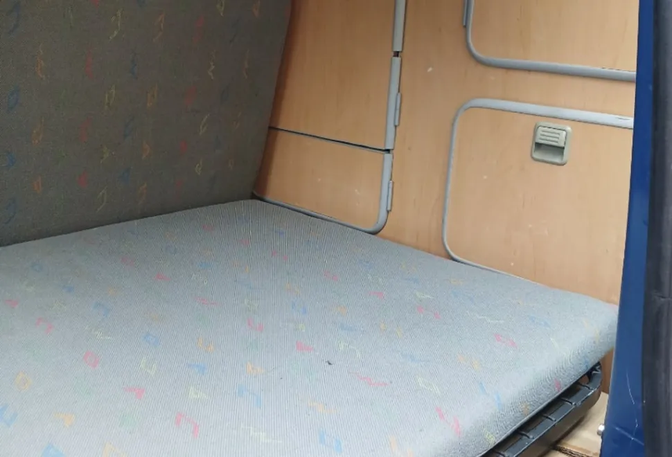 Volkswagen T5 LWB Hightop 2006