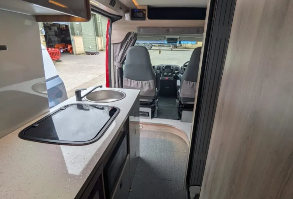 Peugeot BOXER LWB 2019