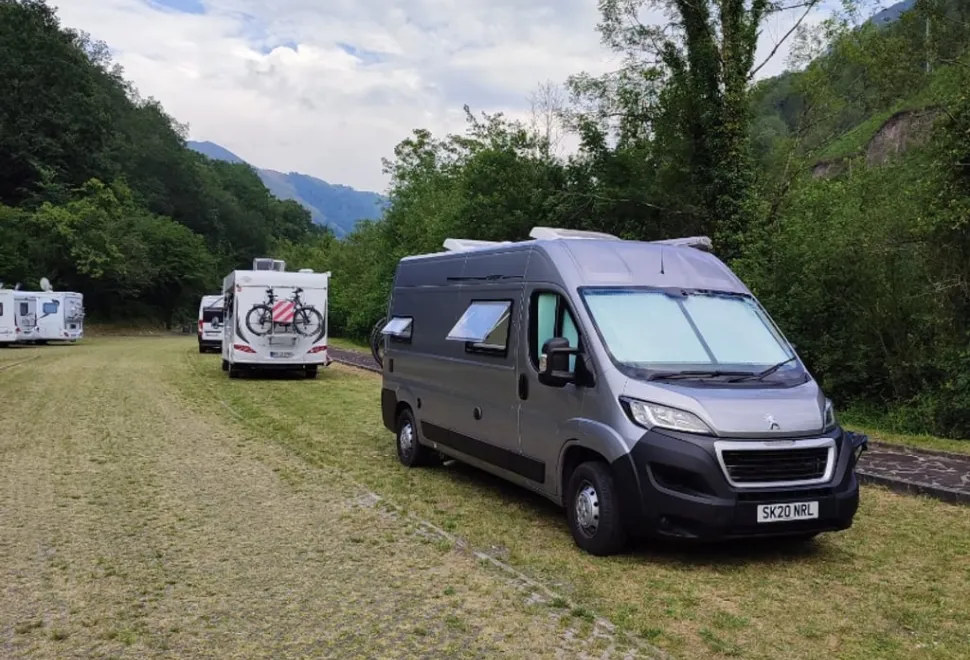 Peugeot 335 Professional L3H2 Blue HDi 2020