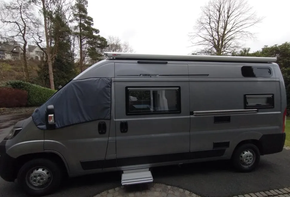 Peugeot 335 Professional L3H2 Blue HDi 2020