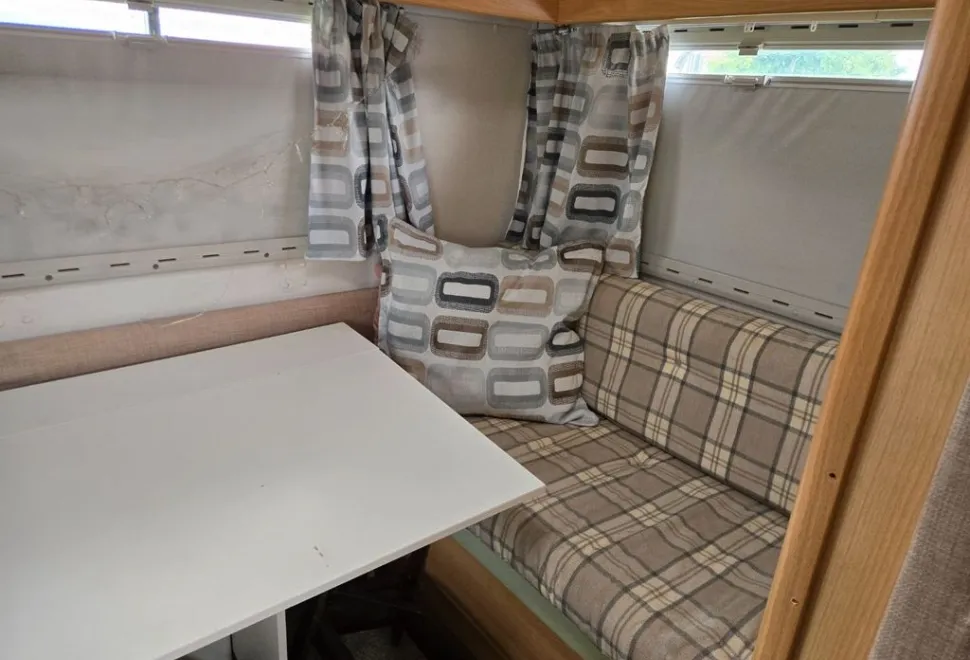 Knaus Traveller 845 2002