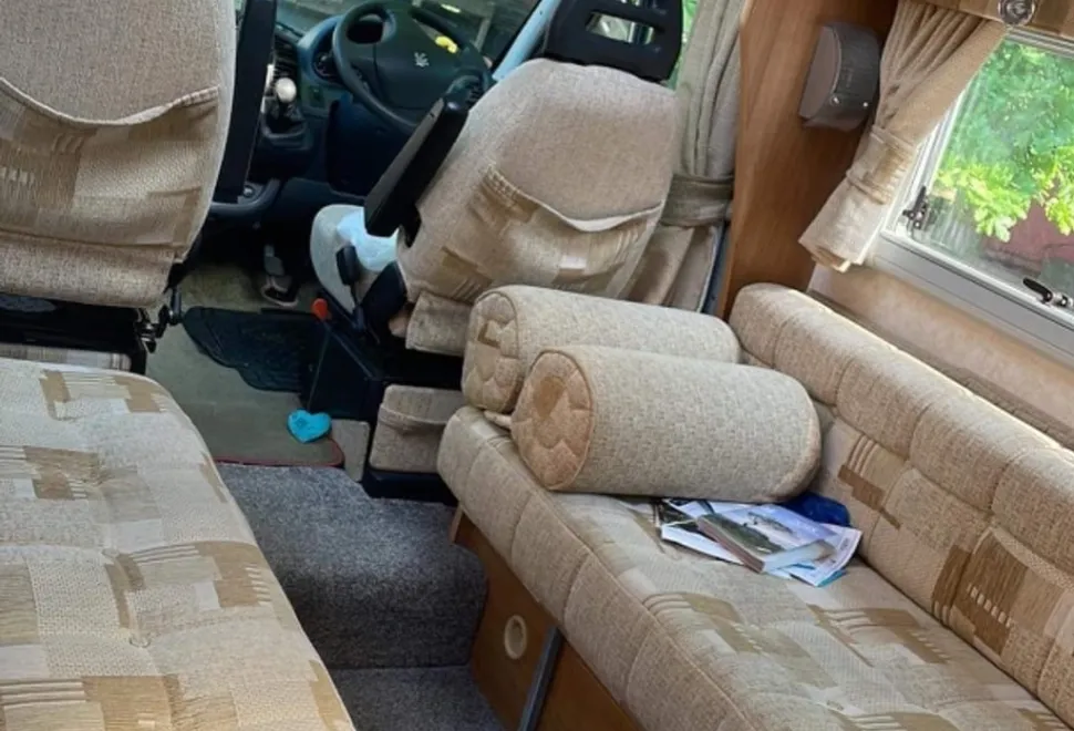 Autocruise Starlet 2006