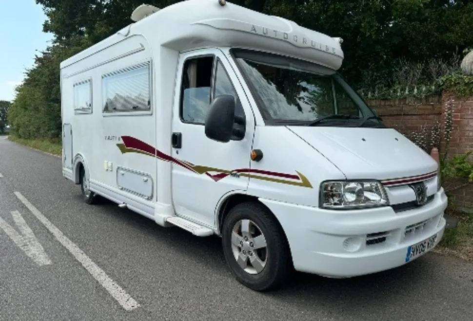 Autocruise Starlet 2006