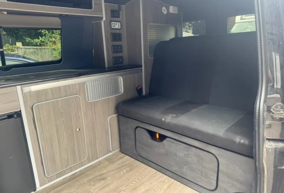 Volkswagen transporter T6 2017