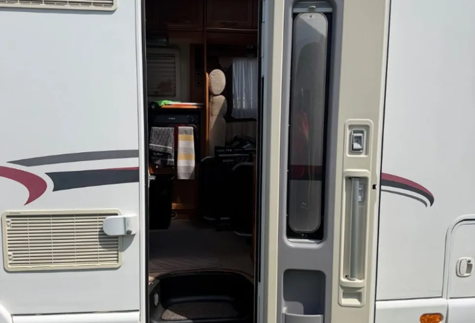 Rapido 946F 2009