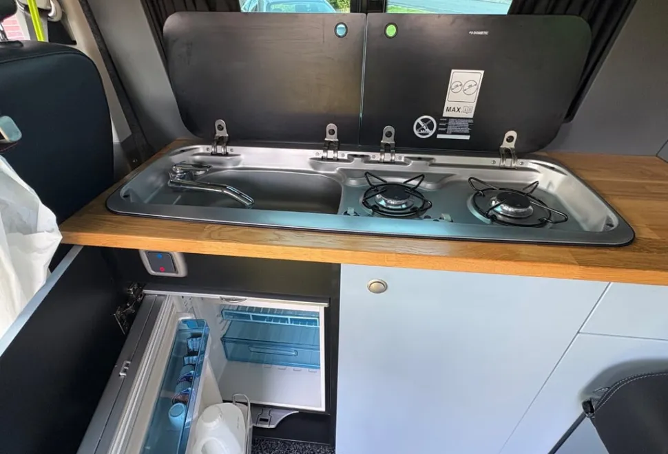 Volkswagen Transporter T6.1 SWB 2023