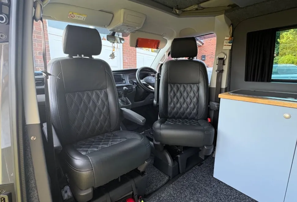 Volkswagen Transporter T6.1 SWB 2023