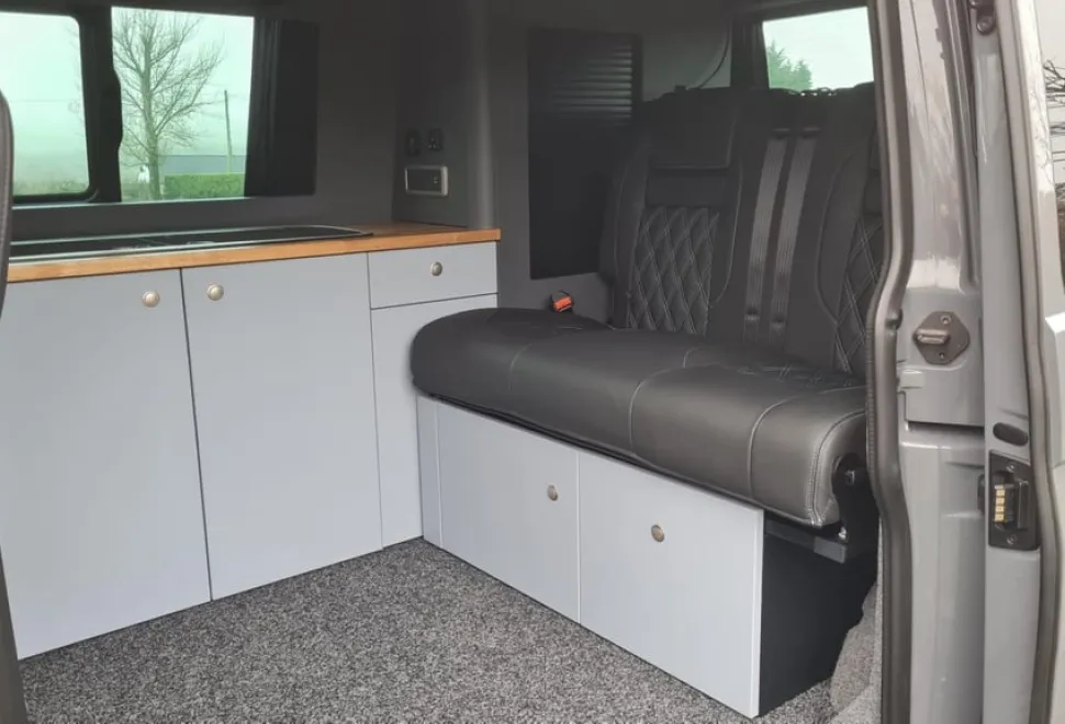 Volkswagen Transporter T6.1 SWB 2023
