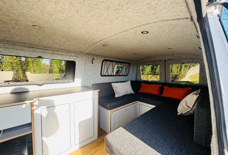 Volkswagen Transporter 2023