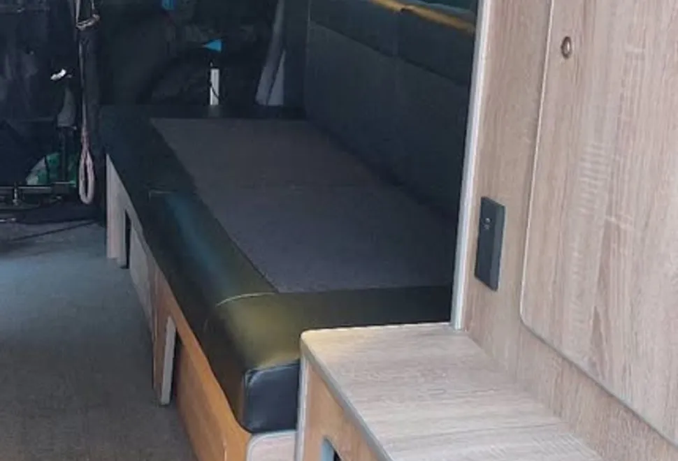 Renault Trafic 2.0 LWB 2012