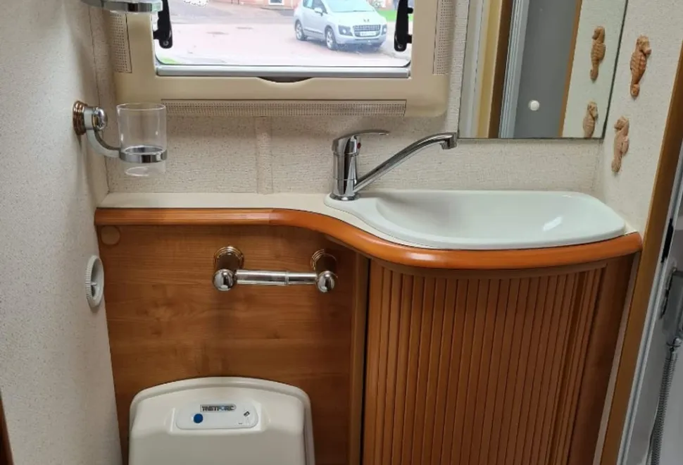 Auto-Trail Chieftain 2005