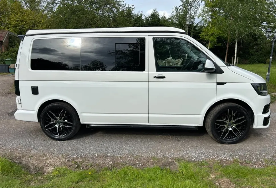 Volkswagen T30 2016