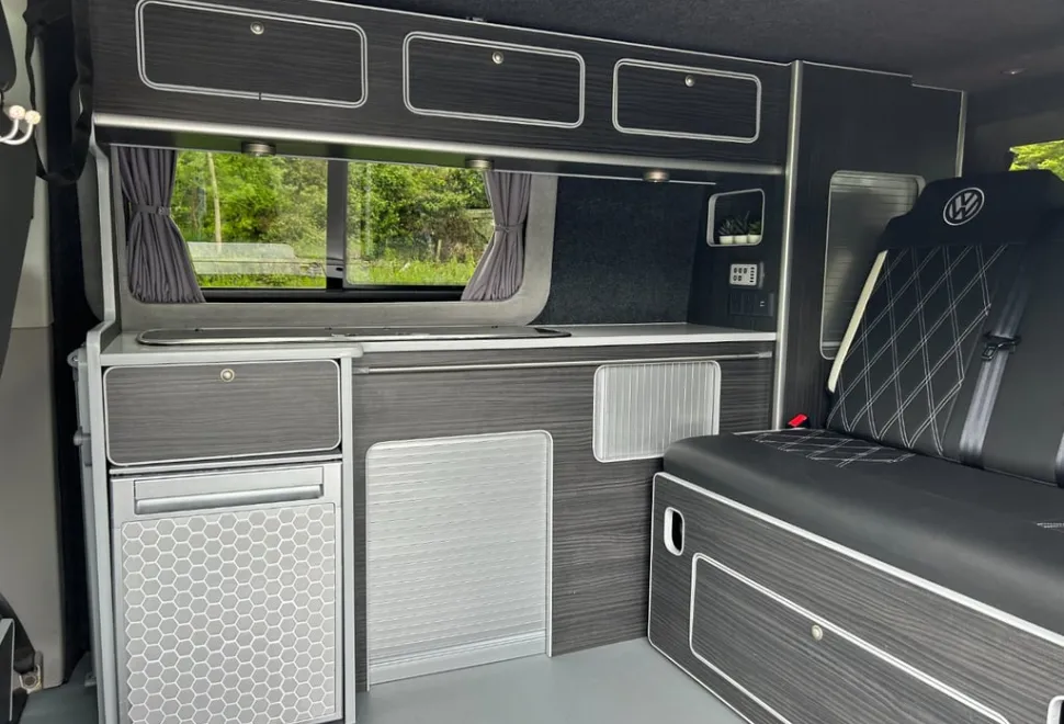 Volkswagen T30 2016