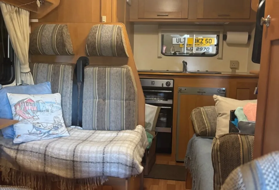 Elddis sunseeker 2009