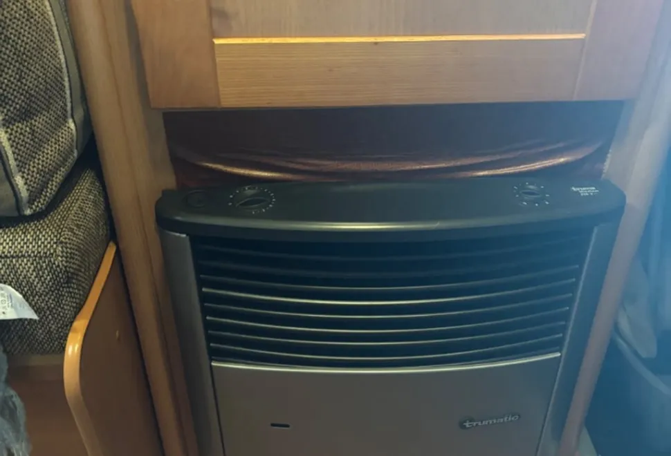 Elddis sunseeker 2009