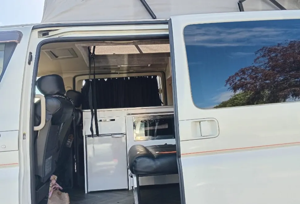 Nissan el grand 2007