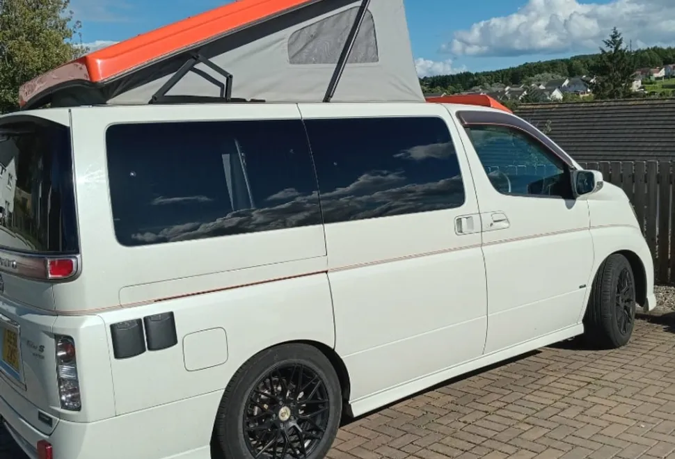 Nissan el grand 2007