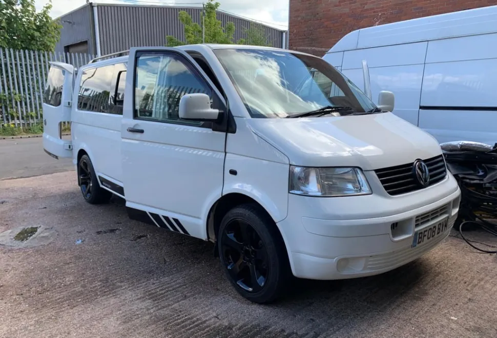 Volkswagen T30(T5) 2.5TDI LWB 2008