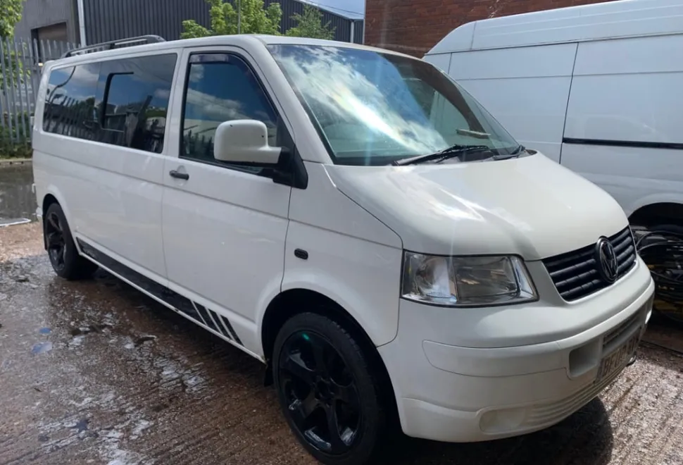 Volkswagen T30(T5) 2.5TDI LWB 2008
