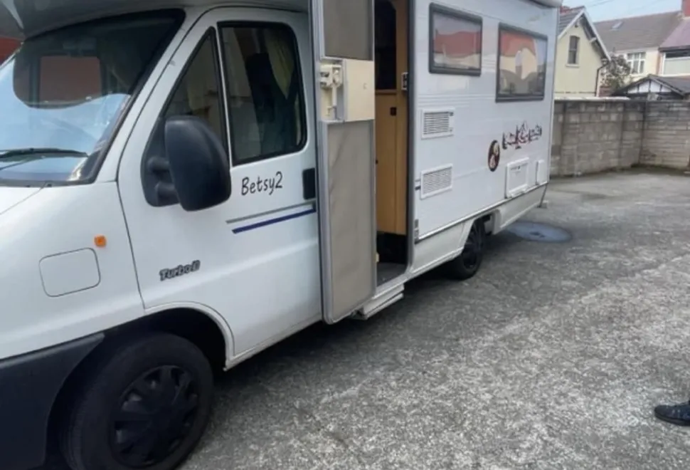 Elddis Sunseeker 2002