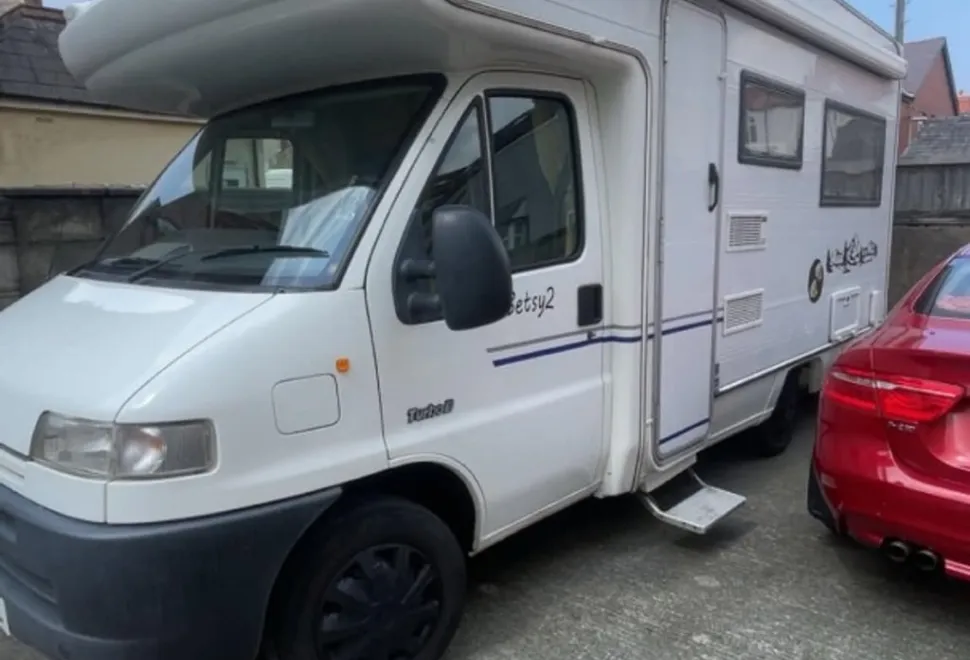 Elddis Sunseeker 2002