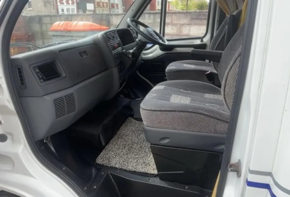 Elddis Sunseeker 2002