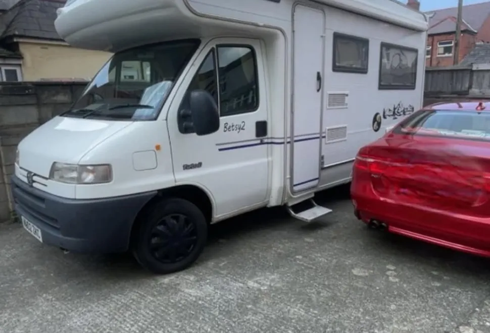 Elddis Sunseeker 2002