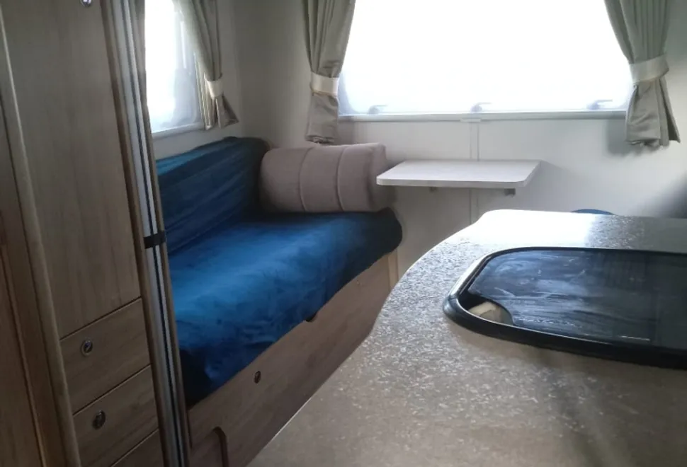 Elddis 196 autoquest evolution 6 berth 2017