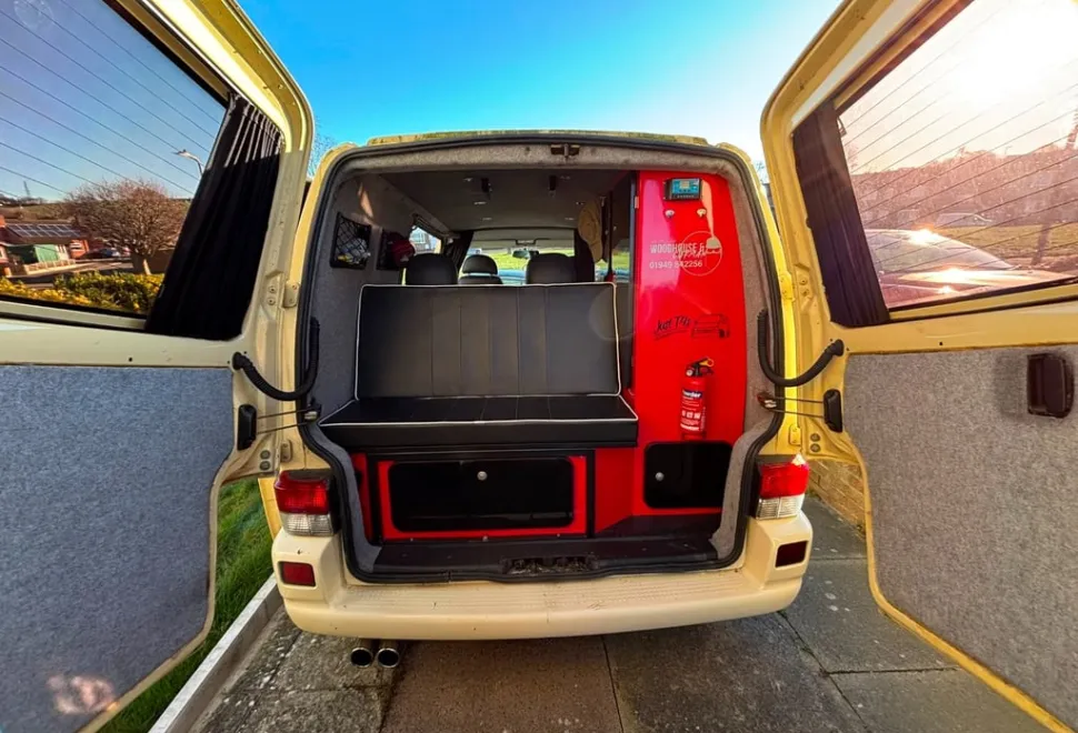 Volkswagen Transporter T4 TDI SWB 2001