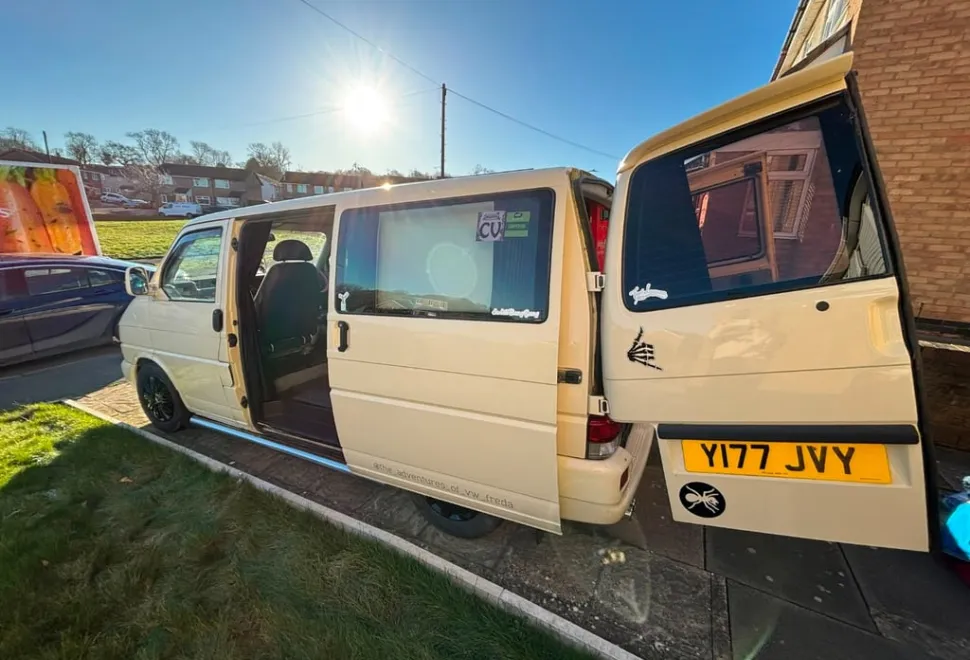 Volkswagen Transporter T4 TDI SWB 2001