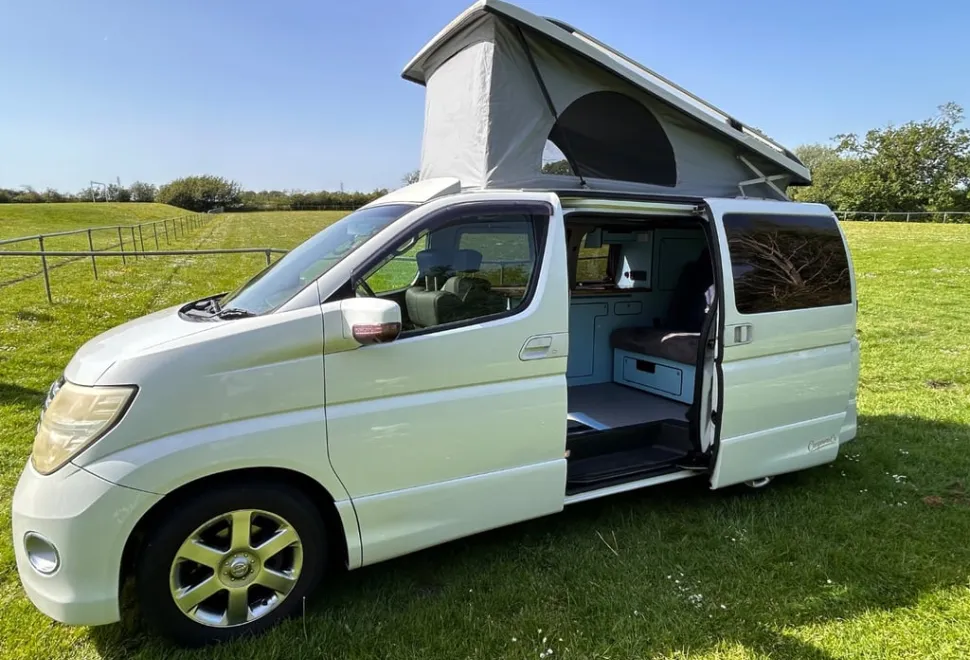 Nissan Elgrand 2006