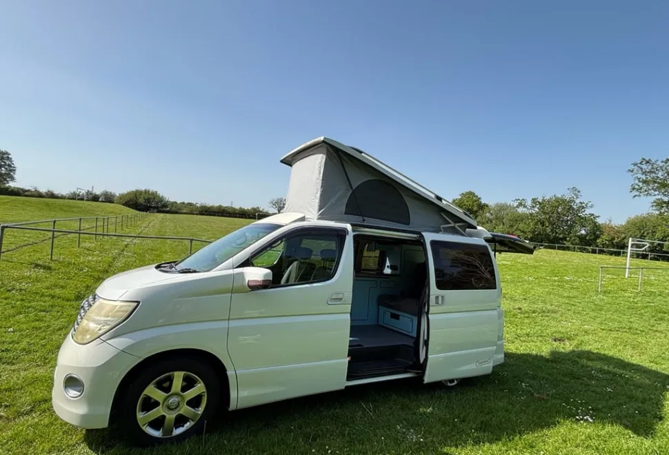 Nissan Elgrand 2006