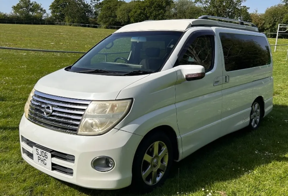 Nissan Elgrand 2006