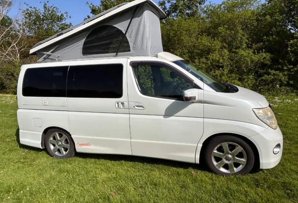 Nissan Elgrand 2006