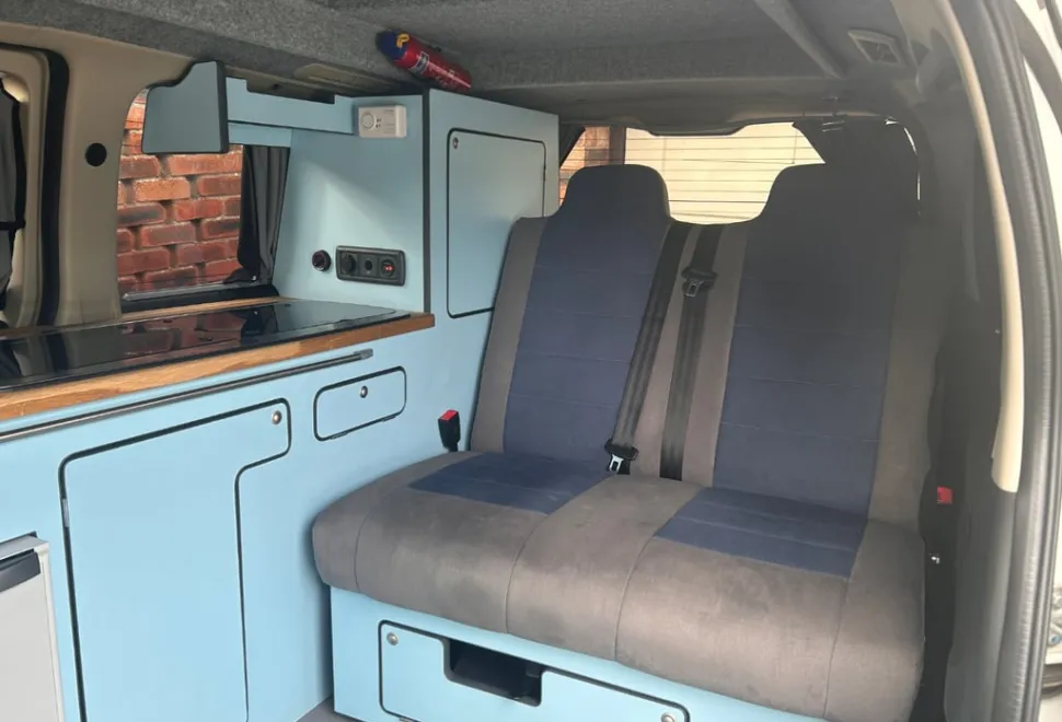 Nissan Elgrand 2006