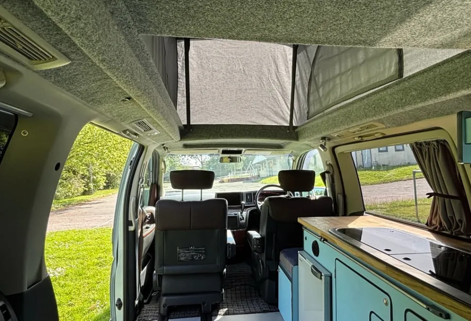 Nissan Elgrand 2006