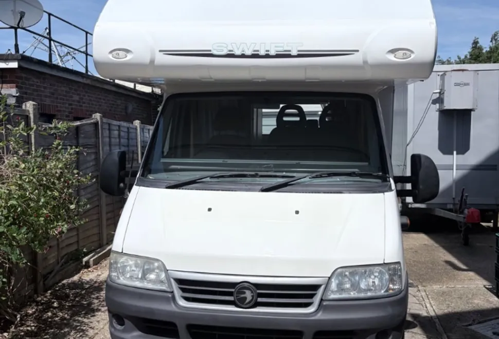 Swift Sundance 590 RL 2006