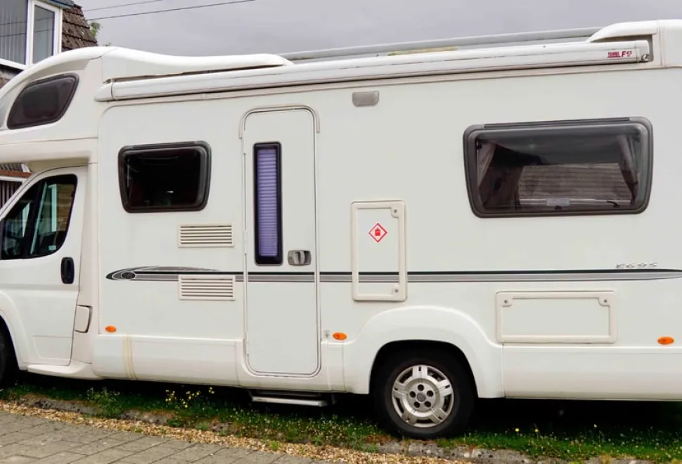Bessacarr E695 2009