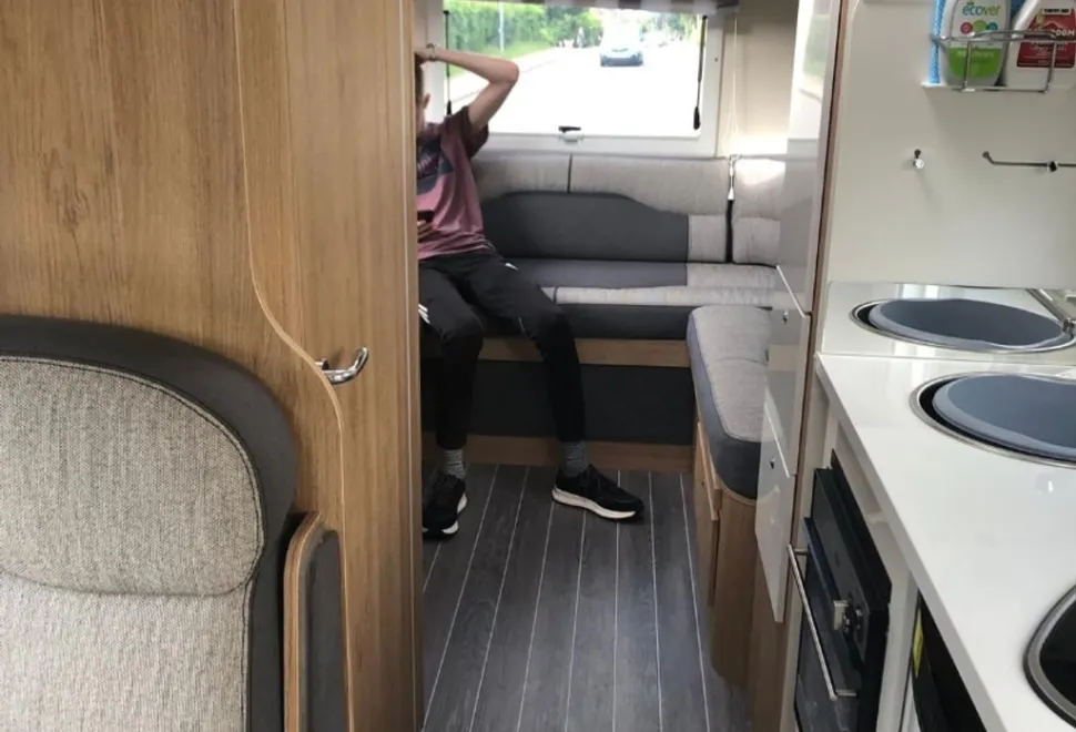 Elddis Autoquest 2012