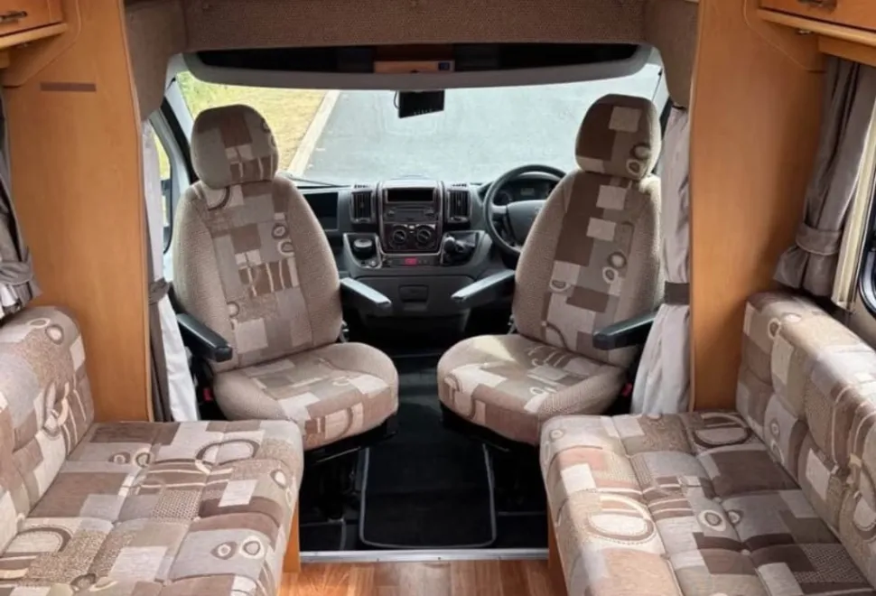 Elddis Autoquest 155 2009