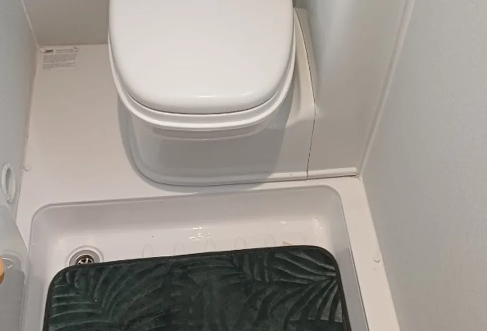 Elddis Autoquest 155 2009