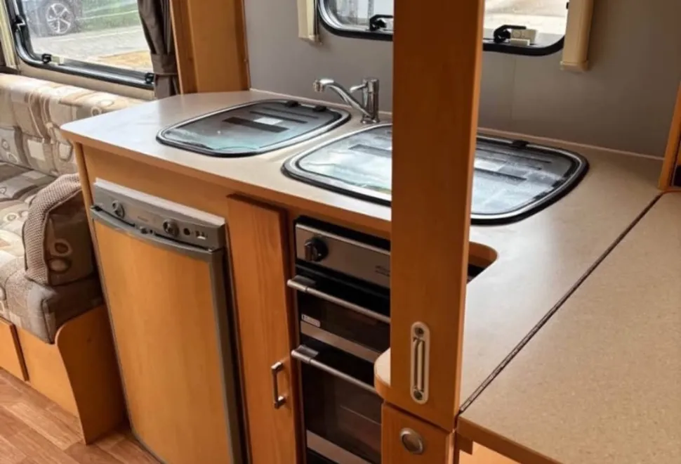 Elddis Autoquest 155 2009