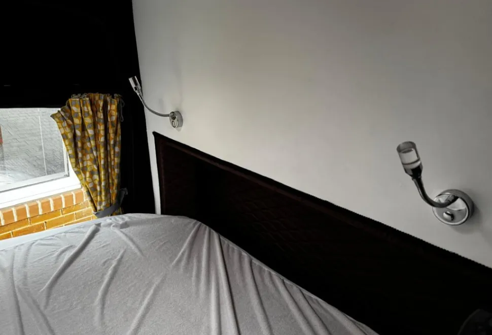 Ford transit double bed with toilet and shower 2018